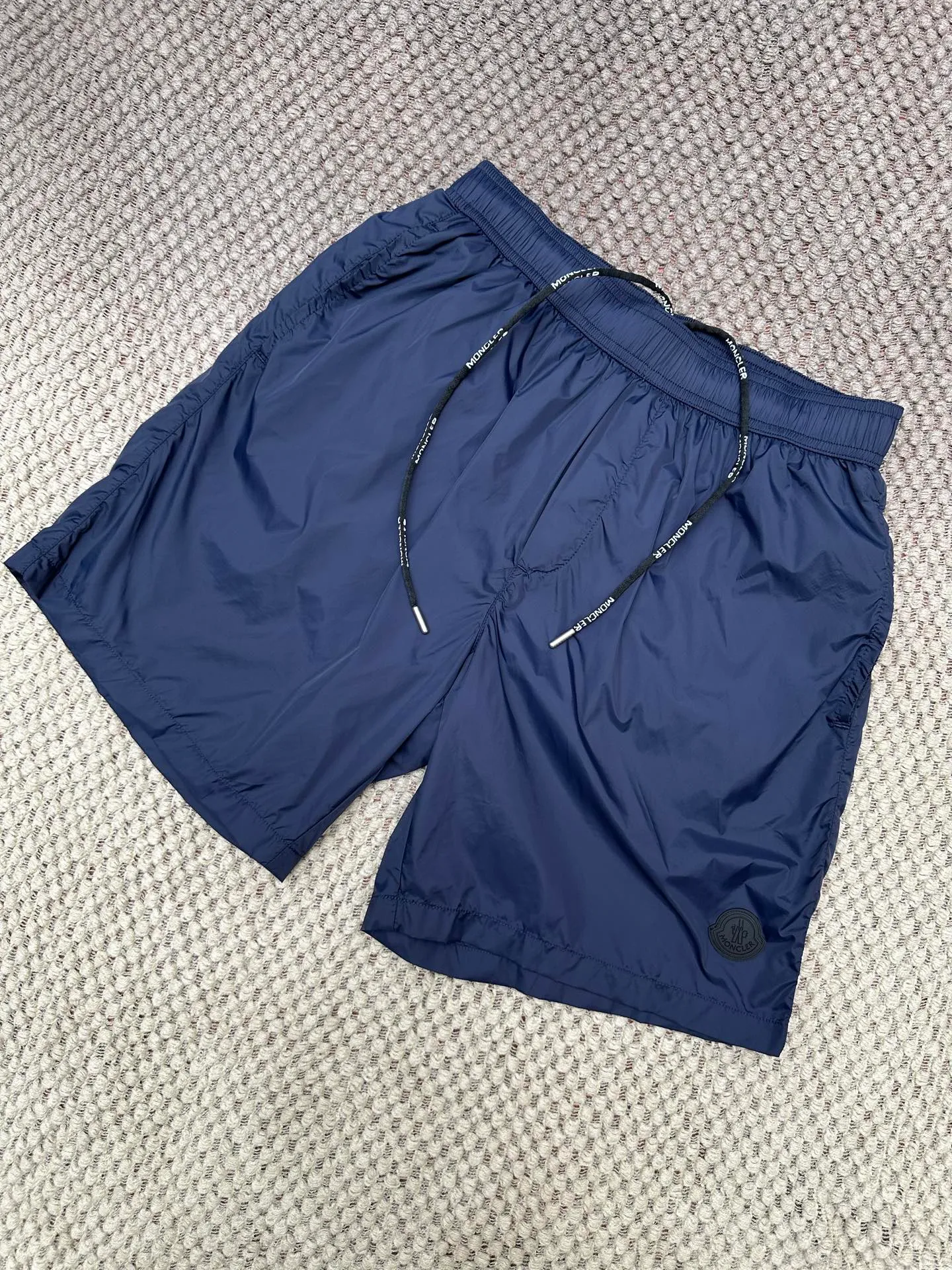 🔥P90💰 Moncler Logo Authentic ： ： Logo Classic Logo Breathable Logo ：Black White Navy Blue Gray Green size：M L XL 2XL 3XL（90-200 ） ⚠️ / /